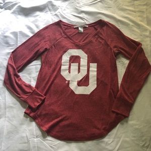OU long sleeve top with thumb holes